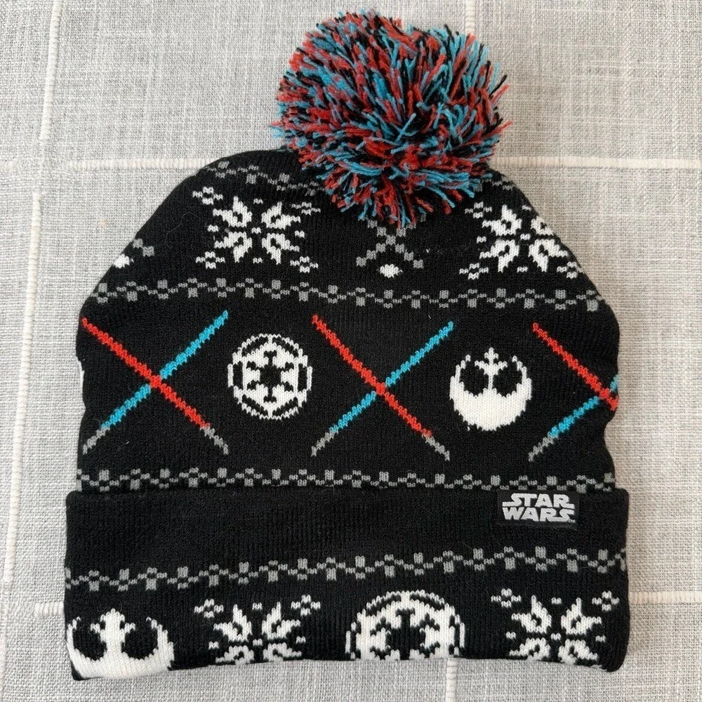 Star Wars Beanie Hat Jedi Sith Lightsabers Original Box Lunch Black One Size NEW